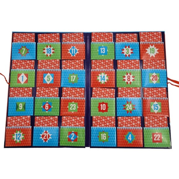 Disney Advent Calendar With 24 Fun Stories - Picture 2 of 5